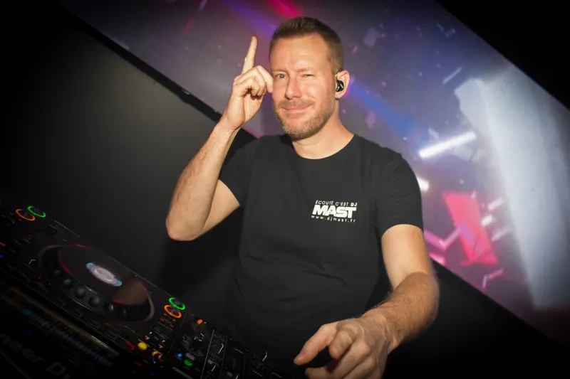 Photo de la soirée DJ Mast - Génération 2000