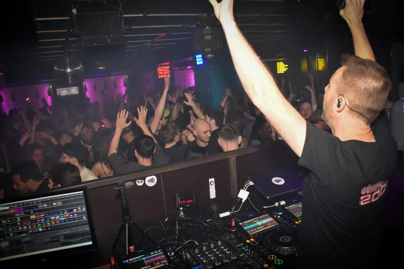 Photo de la soirée DJ Mast - Génération 2000