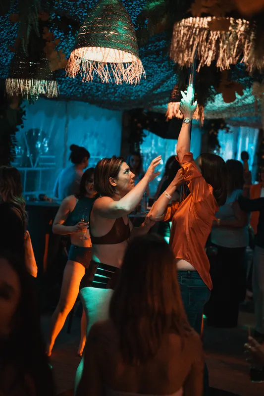 Photo de la soirée 𝗠𝗶𝘀𝘁𝗶𝗻𝗴𝘂𝗲𝘁𝘁𝗲𝘀 𝗲́𝗱𝗶𝘁𝗶𝗼𝗻 #𝟮 🪩🍒