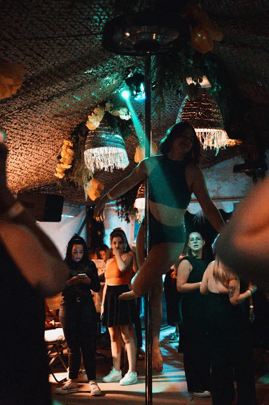 Photo de la soirée 𝗠𝗶𝘀𝘁𝗶𝗻𝗴𝘂𝗲𝘁𝘁𝗲𝘀 𝗲́𝗱𝗶𝘁𝗶𝗼𝗻 #𝟮 🪩🍒