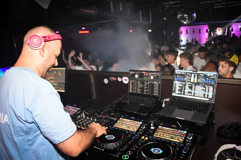 Photo de la soirée 𝗠𝗔𝗜̈𝗞𝗔 𝗧𝗢𝗨𝗥 🧢