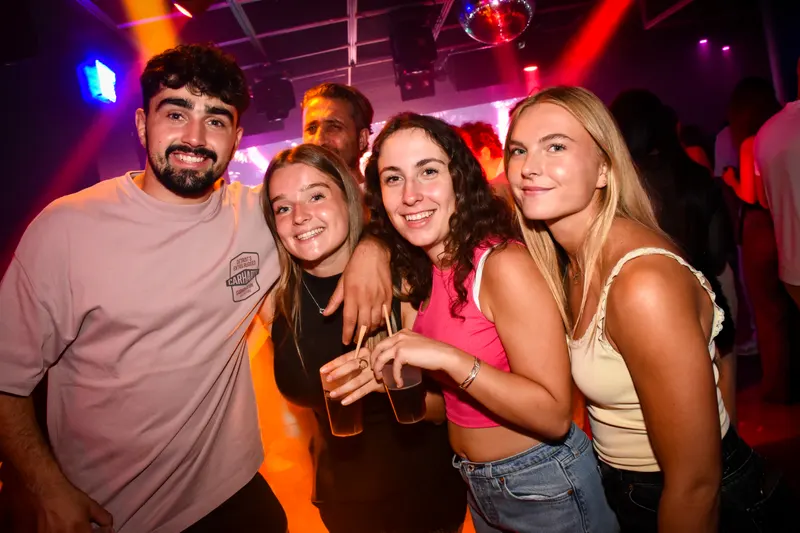Photo de la soirée 𝗠𝗔𝗜̈𝗞𝗔 𝗧𝗢𝗨𝗥 🧢