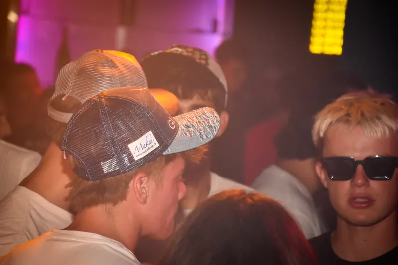 Photo de la soirée 𝗠𝗔𝗜̈𝗞𝗔 𝗧𝗢𝗨𝗥 🧢