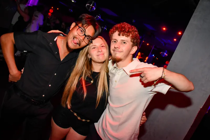 Photo de la soirée 𝗚𝗟𝗔𝗠 𝗥𝗢𝗨𝗟𝗘𝗧𝗧𝗘 🎰