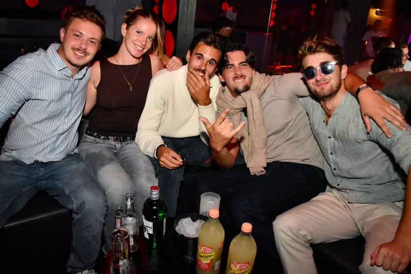 Photo de la soirée 𝗚𝗟𝗔𝗠 𝗥𝗢𝗨𝗟𝗘𝗧𝗧𝗘 🎰