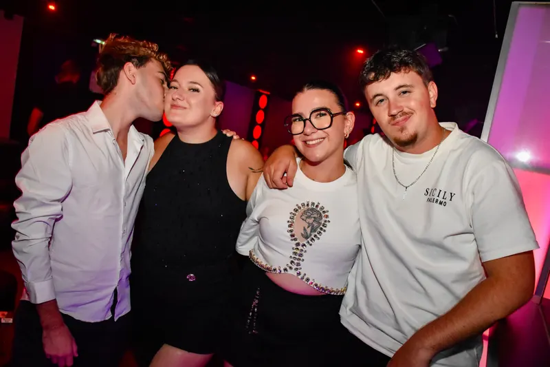 Photo de la soirée 𝗚𝗟𝗔𝗠 𝗥𝗢𝗨𝗟𝗘𝗧𝗧𝗘 🎰