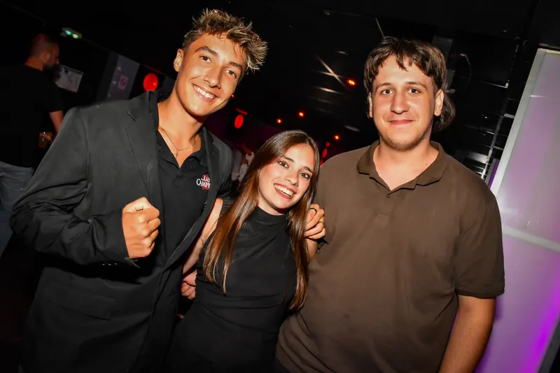 Photo de la soirée 𝗚𝗟𝗔𝗠 𝗥𝗢𝗨𝗟𝗘𝗧𝗧𝗘 🎰