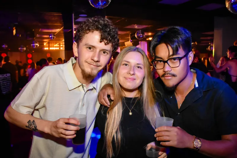 Photo de la soirée 𝗚𝗟𝗔𝗠 𝗥𝗢𝗨𝗟𝗘𝗧𝗧𝗘 🎰