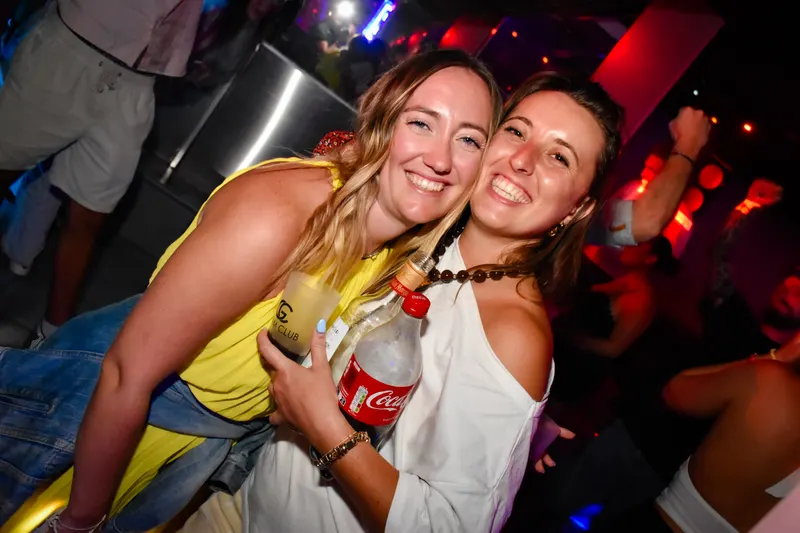 Photo de la soirée 𝗚𝗟𝗔𝗠 𝗥𝗢𝗨𝗟𝗘𝗧𝗧𝗘 🎰