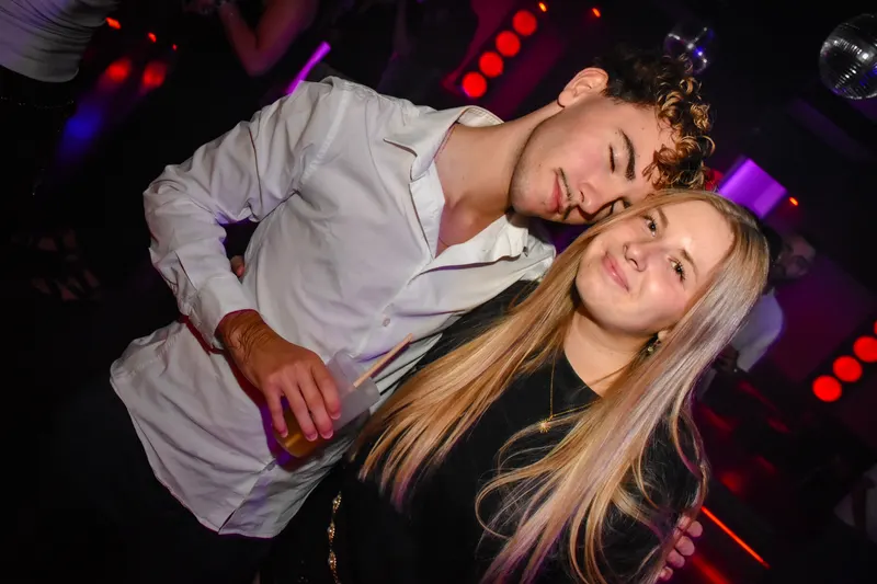 Photo de la soirée 𝗚𝗟𝗔𝗠 𝗥𝗢𝗨𝗟𝗘𝗧𝗧𝗘 🎰