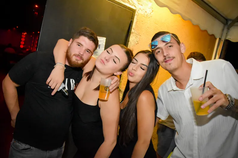 Photo de la soirée 𝗚𝗟𝗔𝗠 𝗥𝗢𝗨𝗟𝗘𝗧𝗧𝗘 🎰