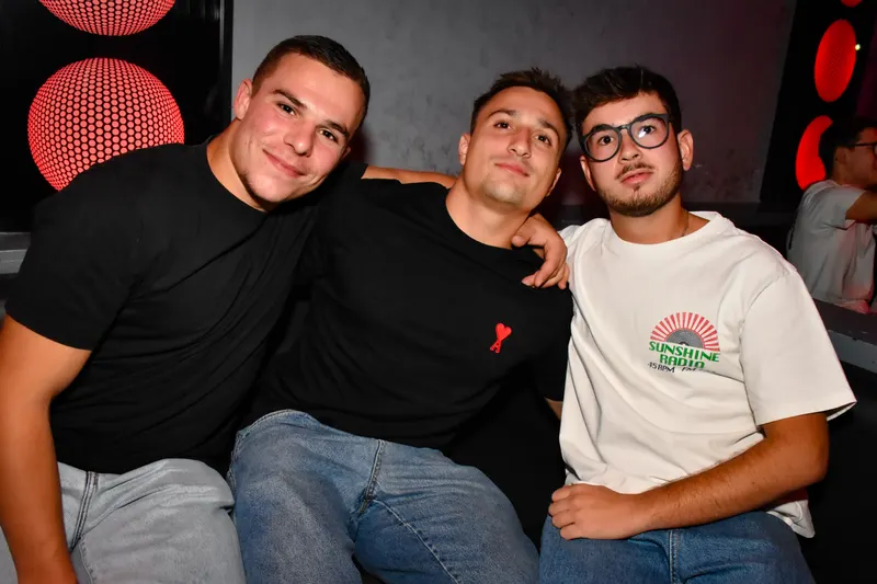 Photo de la soirée 𝗚𝗟𝗔𝗠 𝗥𝗢𝗨𝗟𝗘𝗧𝗧𝗘 🎰