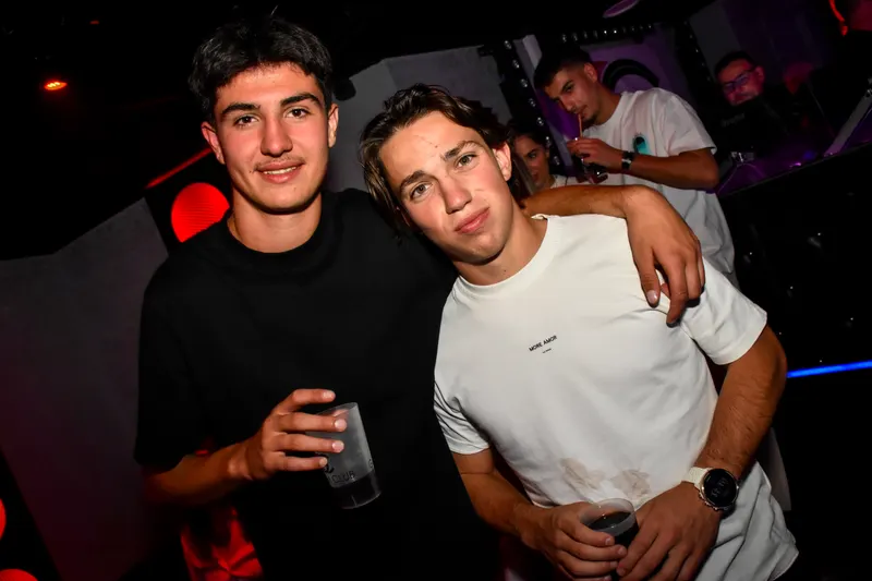 Photo de la soirée Generation 2000 avec DJ MAST