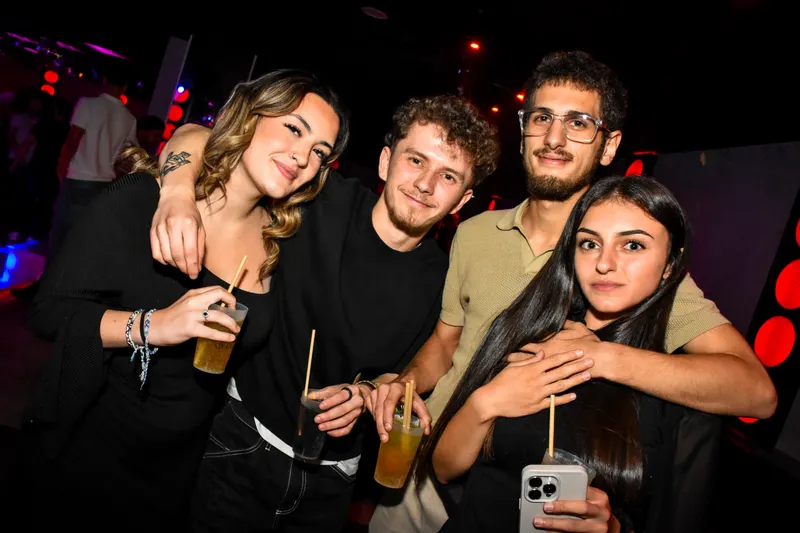 Photo de la soirée Generation 2000 avec DJ MAST