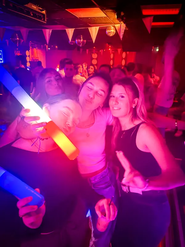 Photo de la soirée 𝗟𝗔 𝗙𝗥𝗘𝗡𝗖𝗛 🇫🇷  by DJ FDB