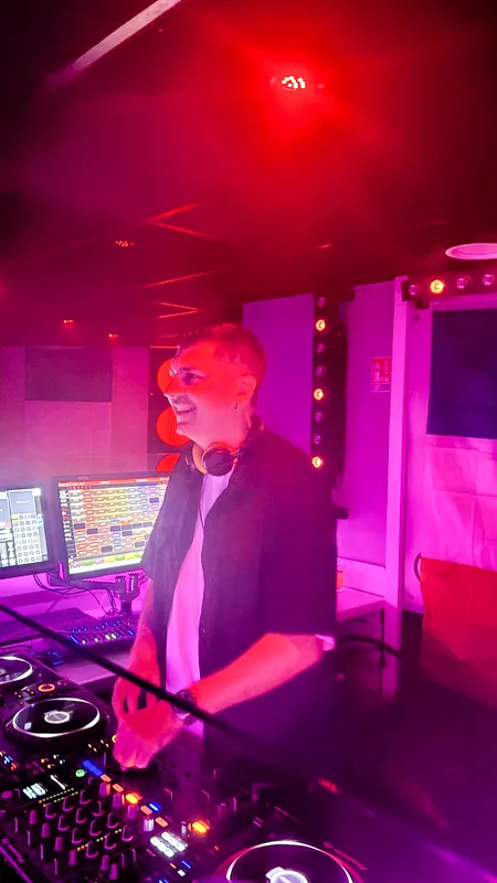 Photo de la soirée 𝗟𝗔 𝗙𝗥𝗘𝗡𝗖𝗛 🇫🇷  by DJ FDB