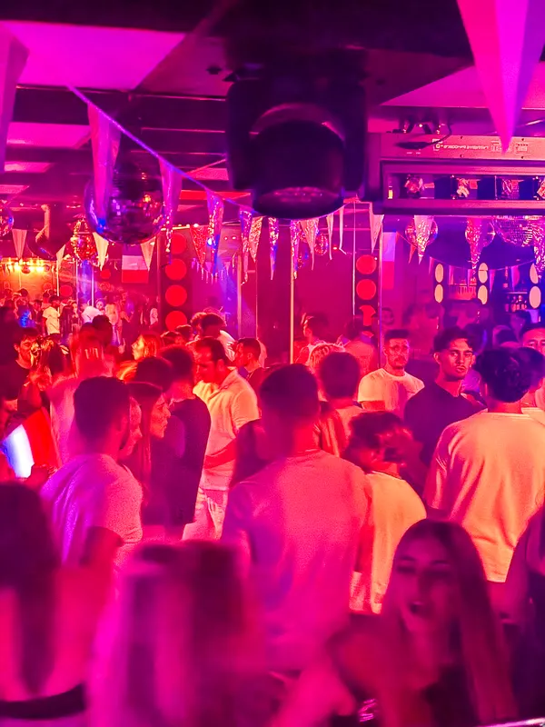 Photo de la soirée 𝗟𝗔 𝗙𝗥𝗘𝗡𝗖𝗛 🇫🇷  by DJ FDB