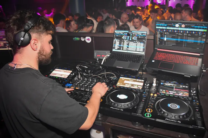 Photo de la soirée No Work Tomorrow